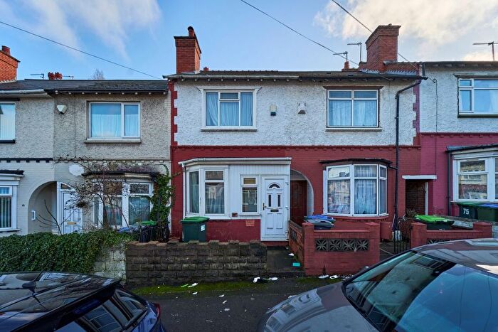 3 Bedroom Terraced House For Sale In Bowden Road, Smethwick, B67
