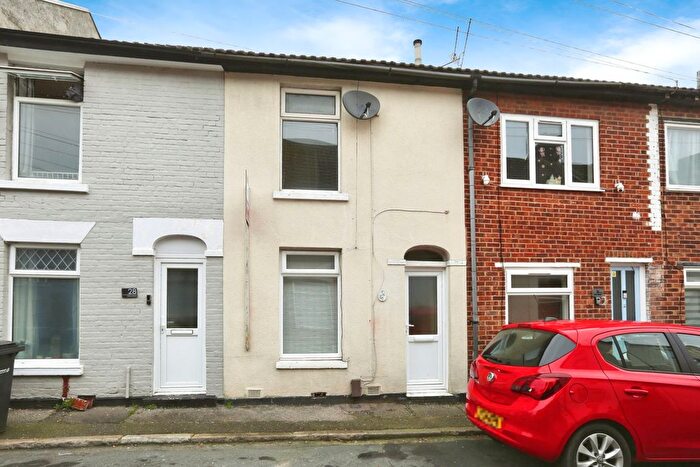2 Bedroom Property To Rent In Alma Street, Gosport, PO12
