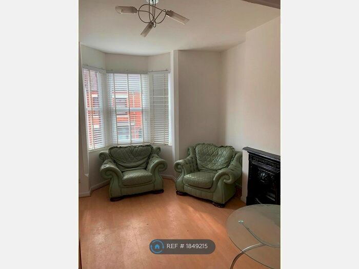 1 Bedroom Flat To Rent In Edward Street, Nuneaton, CV11