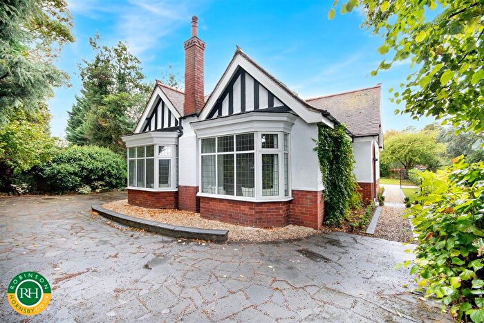 4 Bedroom Detached Bungalow For Sale In The Oval, Doncaster, DN4