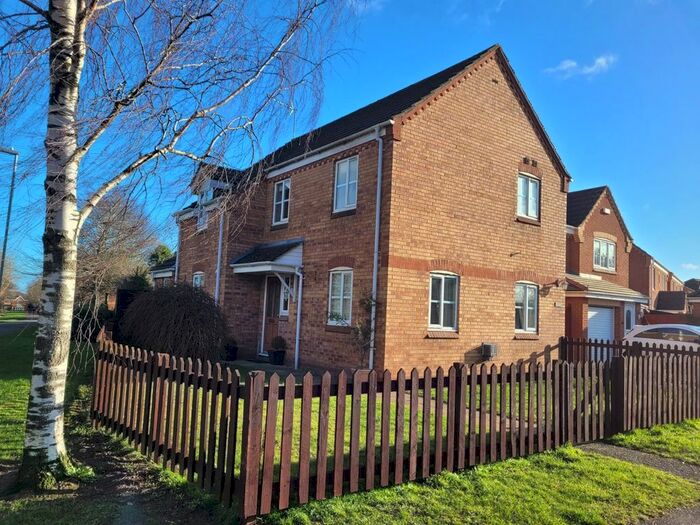 4 Bedroom Detached House To Rent In Wincely Close, Lang Farm, Daventry, Northants, NN11