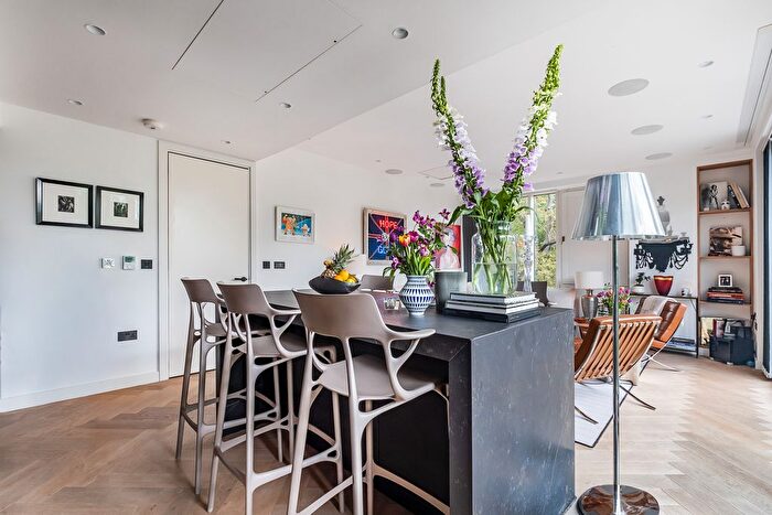 2 Bedroom Flat For Sale In Gatliff Road, London, SW1W