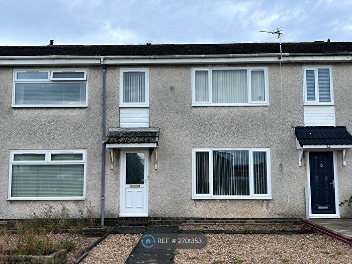 3 Bedroom Terraced House To Rent In Duddingston Avenue, Kilwinning, KA13