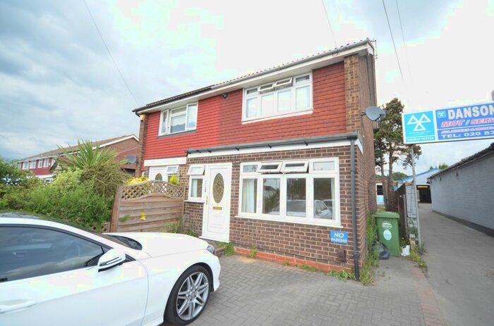 2 Bedroom Terraced House To Rent In Blackfen Road, Sidcup, DA15