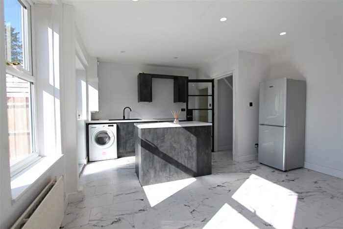 3 Bedroom Terraced House To Rent In Dunkery Road, Mottingham, London, SE9