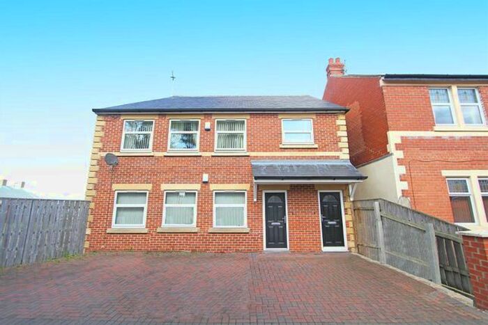 2 Bedroom Flat To Rent In Lovaine Avenue, Whitley Bay, NE25