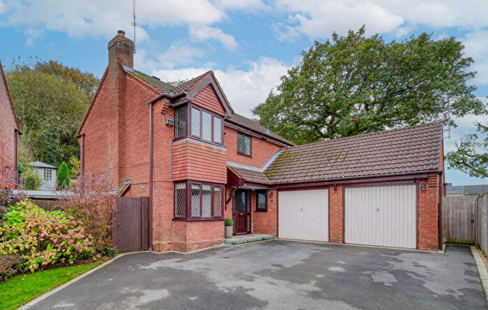 4 Bedroom Detached House For Sale In Valley Close, Callow Hill, Redditch, B97