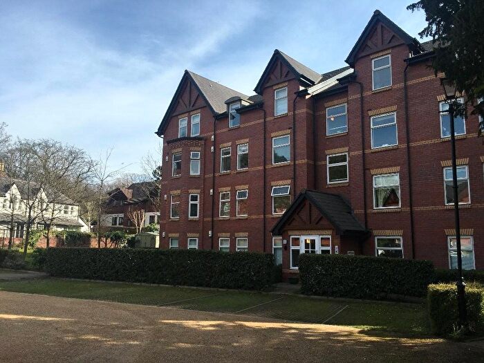 2 Bedroom Flat To Rent In Park Avenue, Mossley Hill, Liverpool, Merseyside, L18