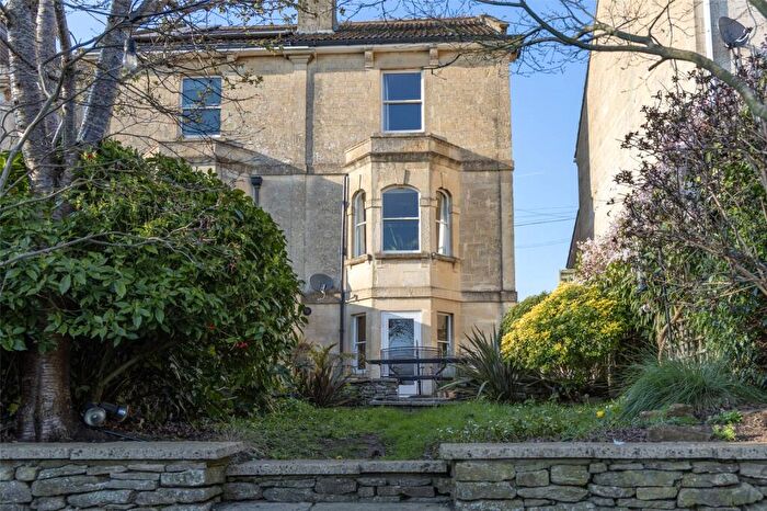 4 Bedroom Semi-Detached House For Sale In Mount Pleasant, Bradford On Avon, BA15