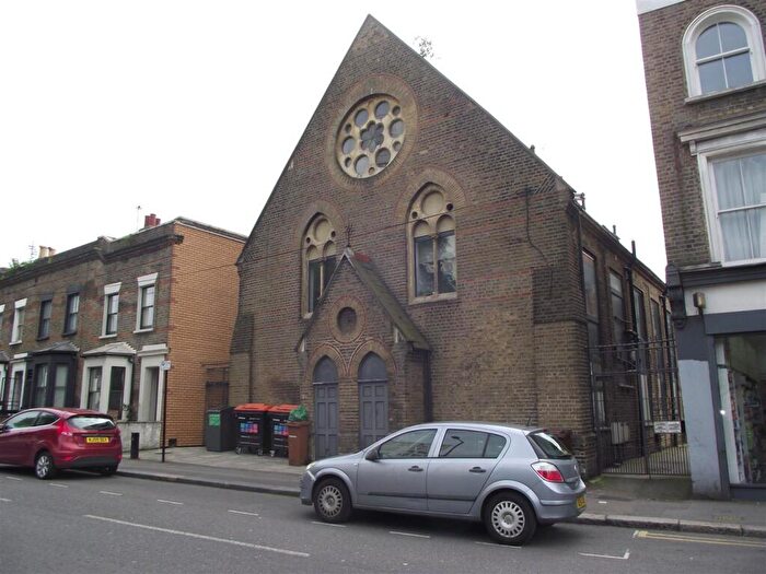 1 Bedroom Flat To Rent In Kenton Road, Hackney, E9