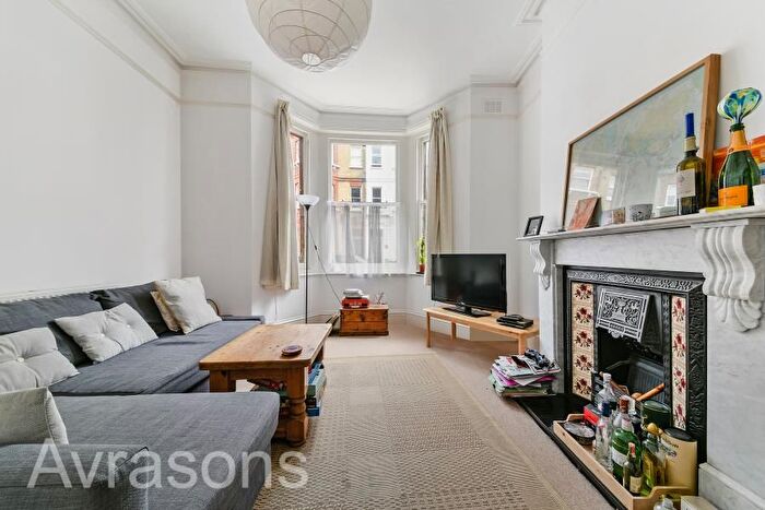 1 Bedroom Flat To Rent In Handforth Road, London, SW9