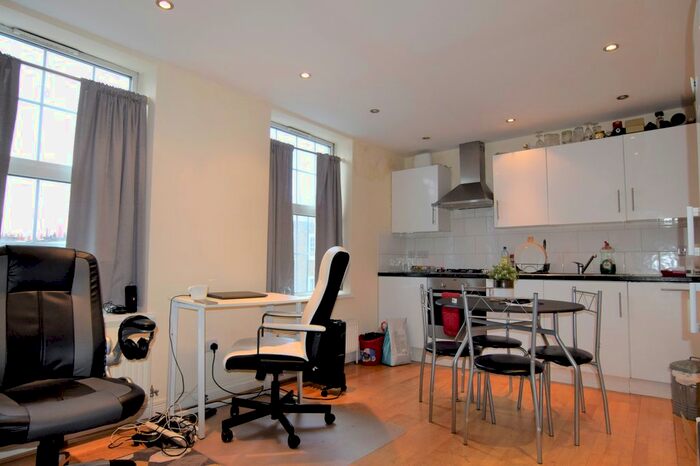 1 Bedroom Flat To Rent In New North Road, London, N1