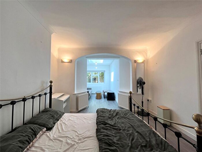 1 Bedroom Semi-Detached House To Rent In Park Avenue, Park Royal, London, NW10