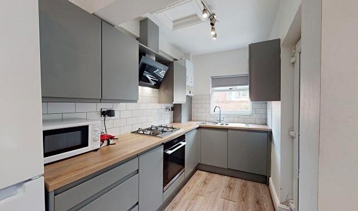 5 Bedroom House To Rent In Shoreham Street, Sheffield, S2