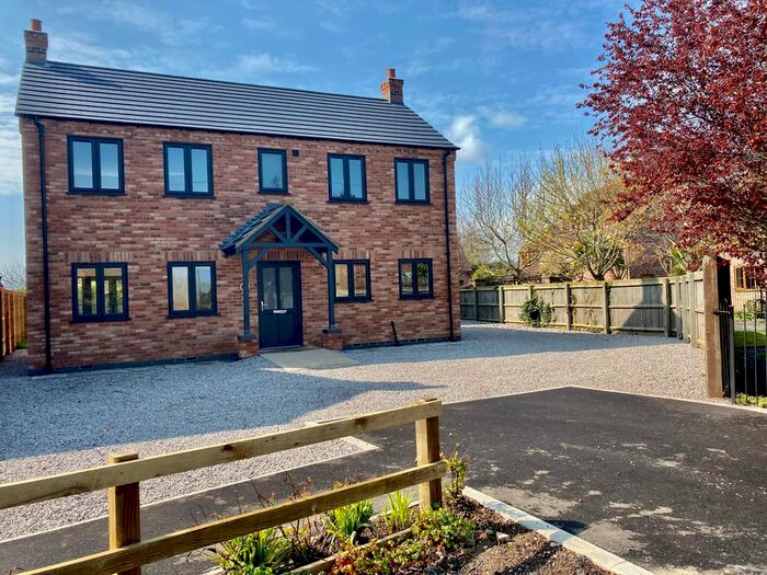 4 Bedroom Detached House For Sale In Willock Lane, Bunkers Hill, Wisbech St. Mary, Wisbech, PE13