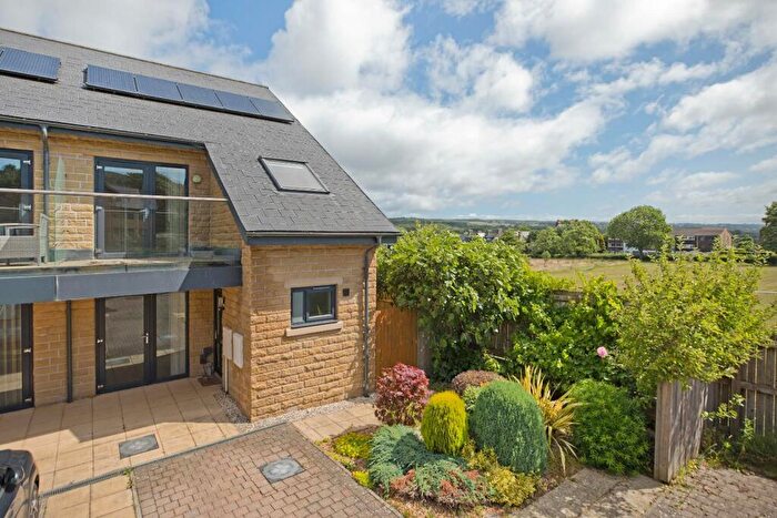 3 Bedroom End Of Terrace House For Sale In Stansfield Close, Ben Rhydding, Ilkley, LS29
