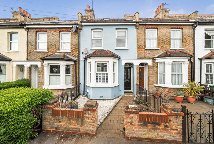 4 Bedroom Terraced House For Sale In Beddington Grove, Wallington, SM6