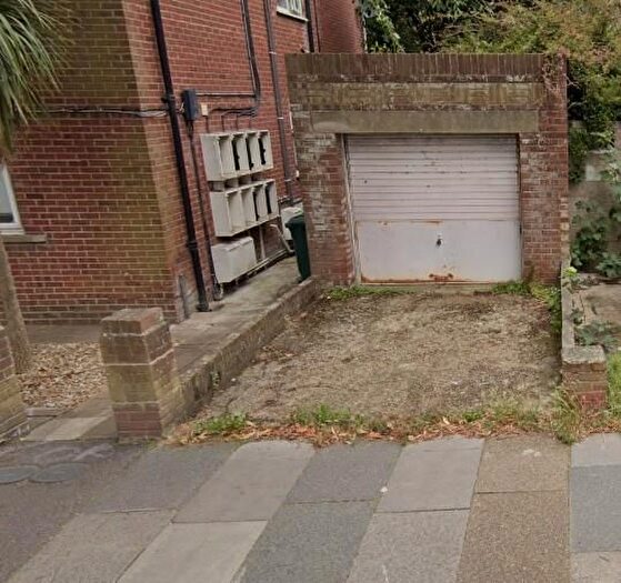 Garage / Parking To Rent In Charis Court, Eaton Road, Hove, BN3