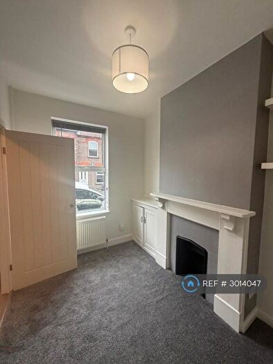 3 Bedroom Terraced House To Rent In Ashton Road, Luton, LU1