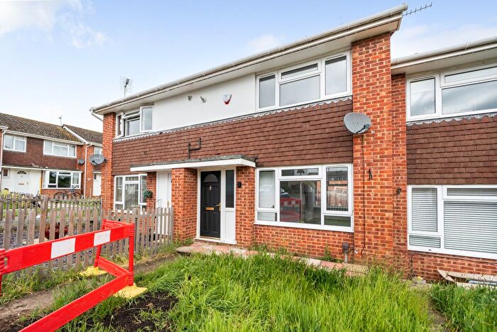 2 Bedroom Terraced House To Rent In Radcot Close, Maidenhead, SL6