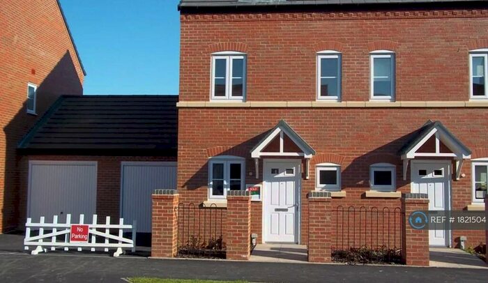 3 Bedroom Semi-Detached House To Rent In Crown Street, Smethwick, B66