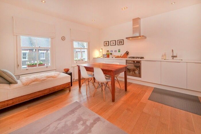 2 Bedroom Flat To Rent In Countess Road, Kentish Town, NW5