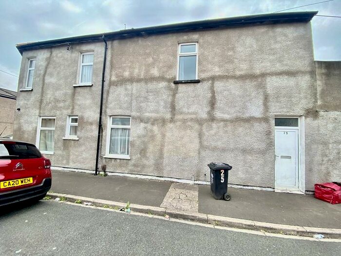 2 Bedroom Terraced House To Rent In Castle Street, Newport, Newport., NP20