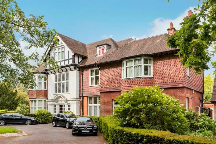 1 Bedroom Apartment To Rent In Wray Common Road, Reigate, RH2