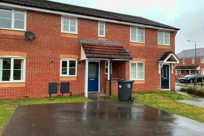 2 Bedroom Town House To Rent In Shirebrook, Mansfield, NG20
