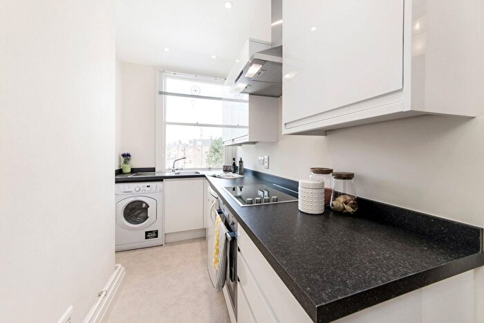 1 Bedroom Flat To Rent In Chester House, - Eccleston Place, SW1W