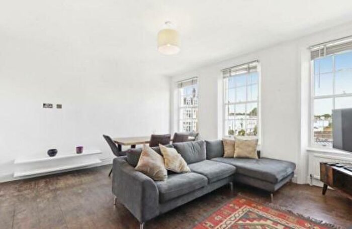 2 Bedroom Apartment To Rent In Kentish Town Road, London, NW5