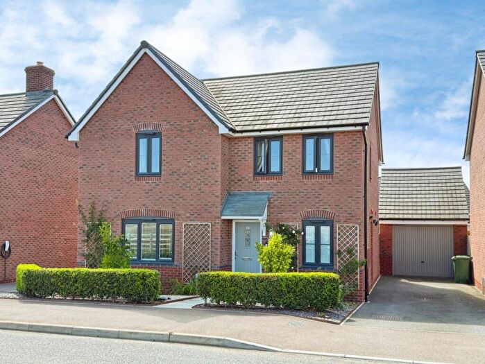 4 Bedroom Detached House For Sale In Great Oldbury Drive, Great Oldbury, Stonehouse, GL10