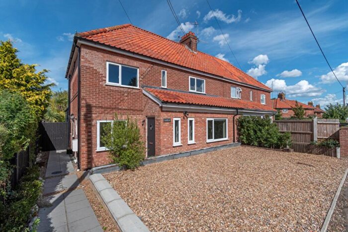 5 Bedroom Semi-Detached House For Sale In Northfield Lane, Wells-next-the-Sea, NR23