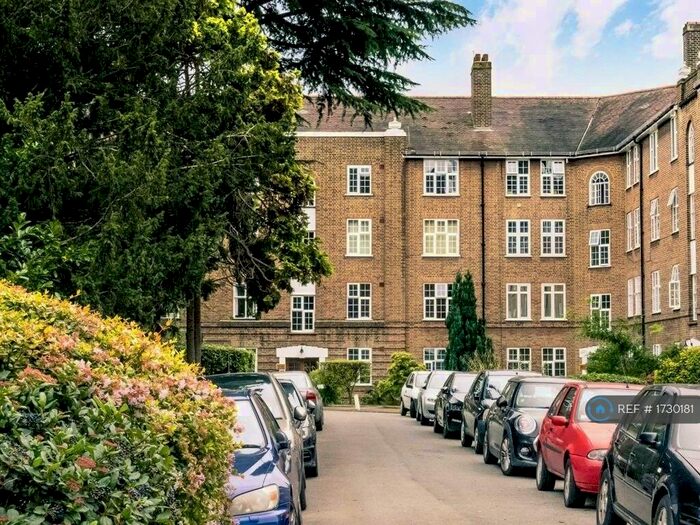 2 Bedroom Flat To Rent In Norbiton Hall, Kingston Upon Thames, KT2