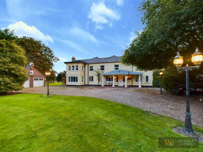 6 Bedroom Detached House For Sale In The Old Rectory, Halsham, East Yorkshire, HU12