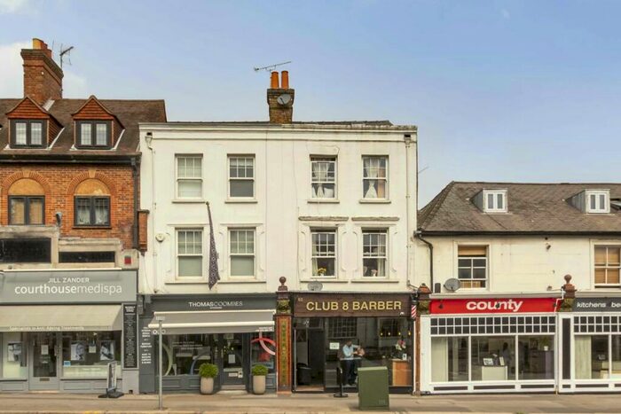 3 Bedroom Flat To Rent In Heather Place, Esher, KT10