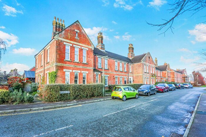 2 Bedroom Terraced House To Rent In Cardwells Keep, Guildford, GU2