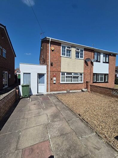 3 Bedroom Semi-Detached House To Rent In Nicklaus Road, Leicester, LE4