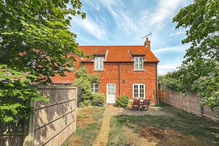 3 Bedroom Semi-Detached House For Sale In Beautifully Presented Cottage In Burnham Market, PE31