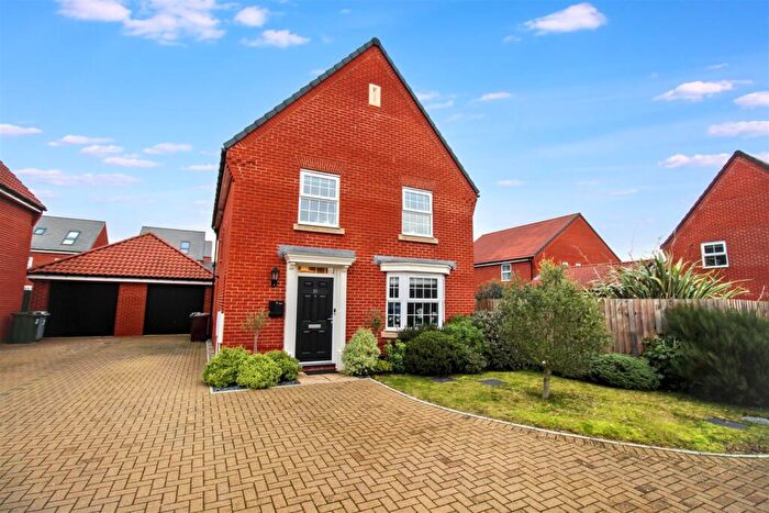 4 Bedroom Detached House For Sale In Buckenham Road, Aylsham, Norwich, NR11