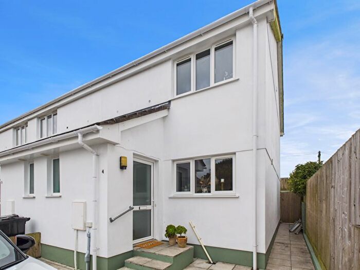 3 Bedroom Property For Sale In East Court, Redruth, TR15