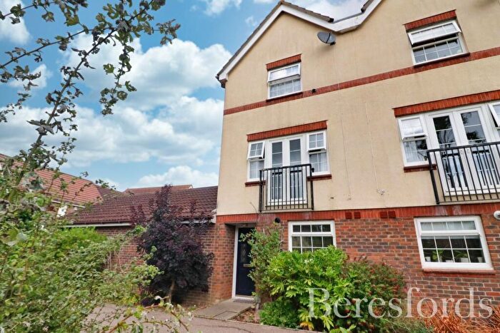 3 Bedroom End Of Terrace House For Sale In Clay Pits, Braintree, CM7