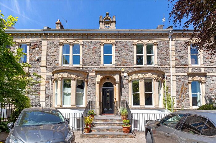2 Bedroom Apartment To Rent In Oakfield Road, Clifton, Bristol, BS8