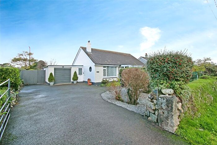 2 Bedroom Bungalow For Sale In Horsedowns Road, Leedstown, Hayle, Cornwall, TR27