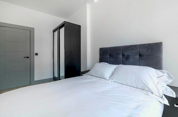 1 Bedroom Flat To Rent In Claughton Street, St Helens, WA10