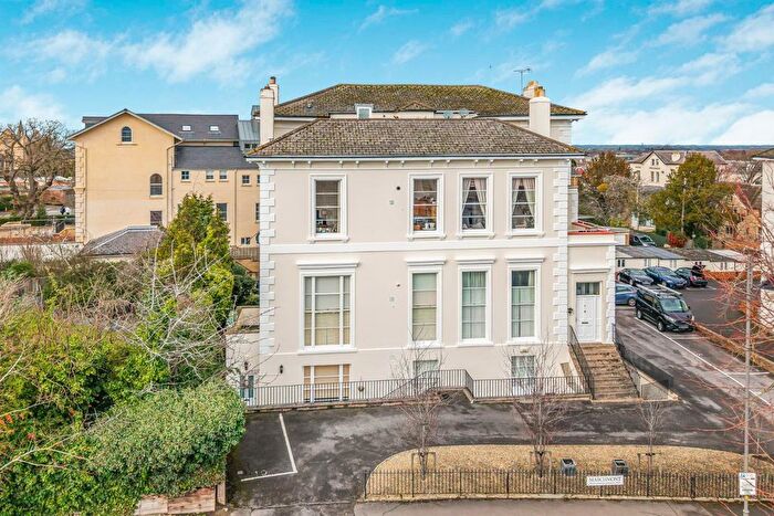 2 Bedroom Flat For Sale In Parabola Road, Cheltenham, GL50