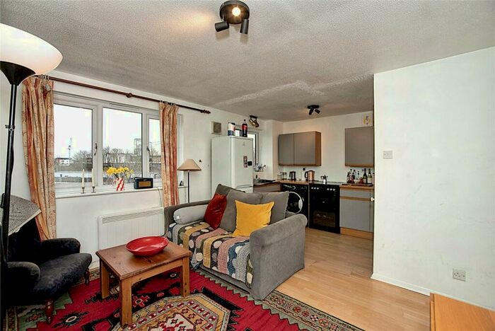 1 Bedroom Flat To Rent In Bridge Meadows, London, SE14