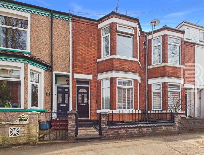 3 Bedroom Terraced House For Sale In Sycamore Grove, Rugby, CV21