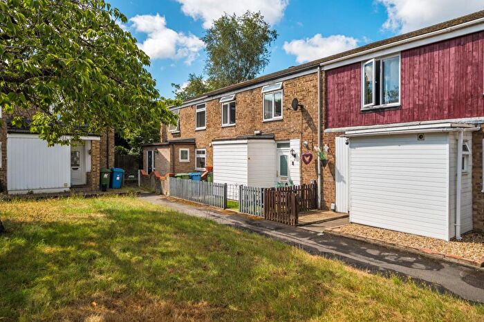 3 Bedroom Terraced House For Sale In Halewood, Bracknell, RG12