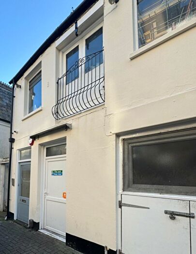 1 Bedroom Apartment To Rent In Flat, Ann Street, Worthing, West Sussex, BN11